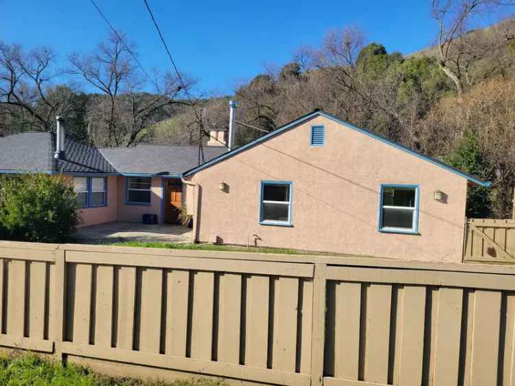 1 Bedroom Duplex Home for Rent Near Crow Canyon Rd