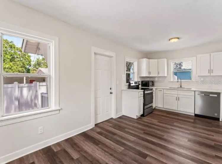 Single-family house For Sale in 727, 18th Avenue South, Saint Petersburg, Florida