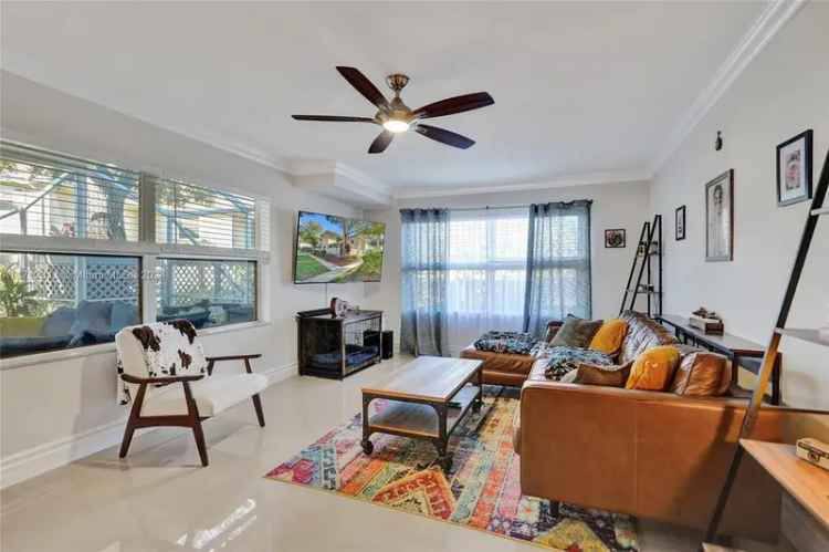 House For Sale in Boynton Beach, Florida