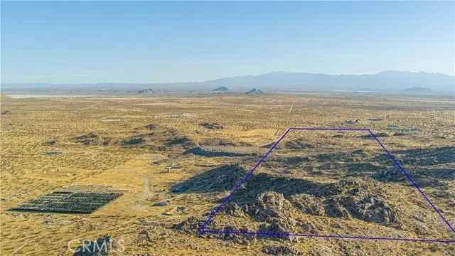 Land For Sale in Lancaster, California