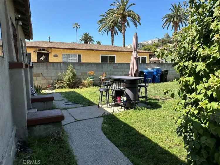 Single-family house For Sale in 3342, Fithian Avenue, Los Angeles, California