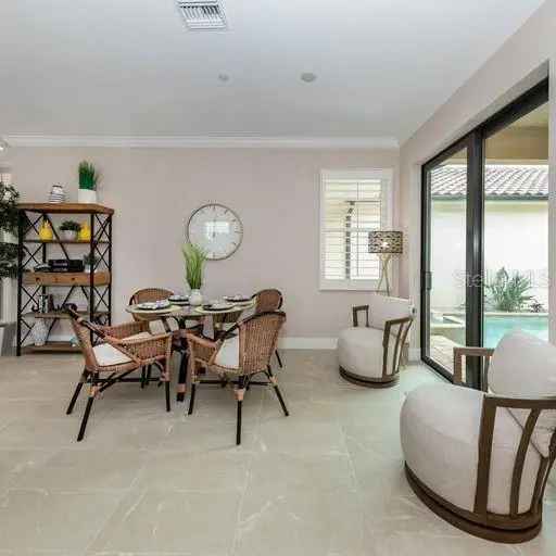 Single-family house For Sale in 930, East Venice Avenue, Venice, Florida