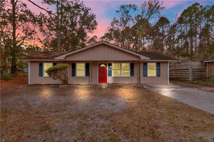 Single-family house For Sale in 701, Lee Road, Hinesville, Georgia