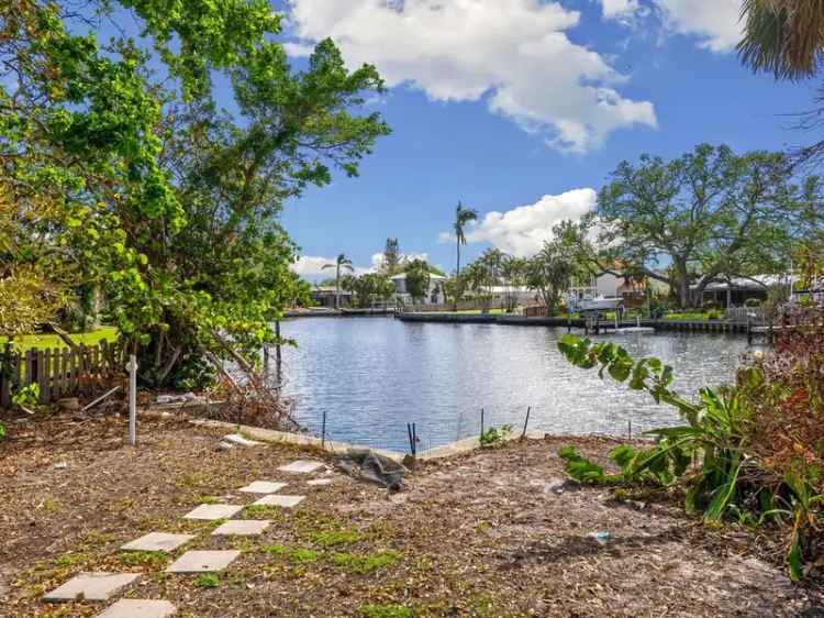 Single-family house For Sale in 4865, Featherbed Lane, Siesta Key, Florida