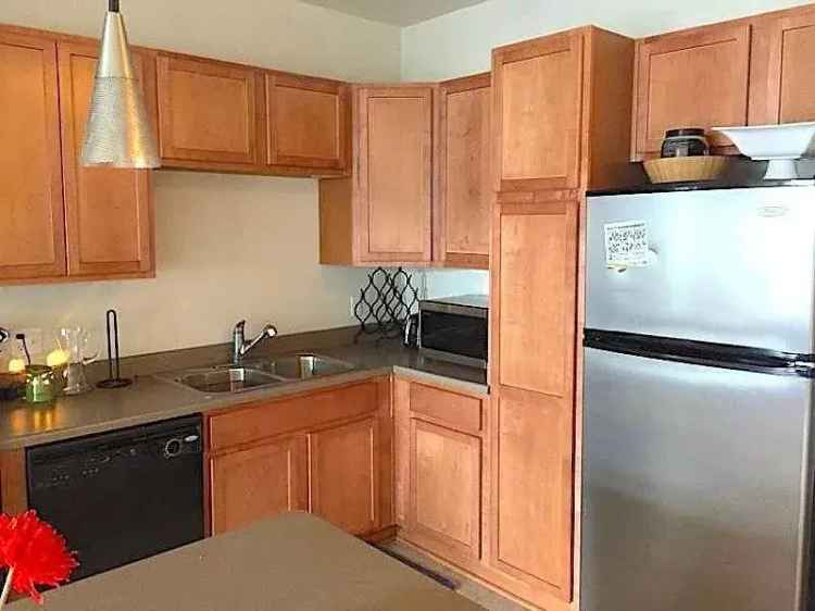 2-Bedroom 2-Bathroom Apartment for Rent near Denver and Boulder