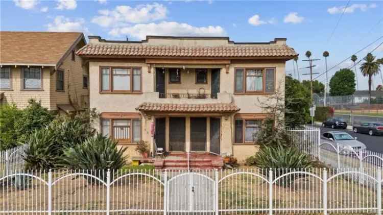 Multi-family house For Sale in 1501, South Ardmore Avenue, Los Angeles, California