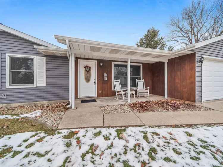 Single-family house For Sale in 1930, Guilford Street, Huntington, Indiana