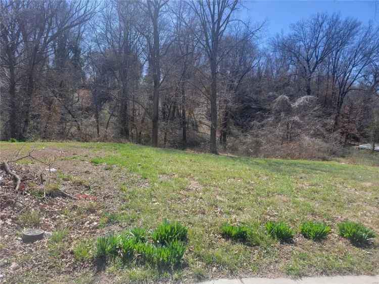 Land For Sale in 2209, College Avenue, Alton, Illinois