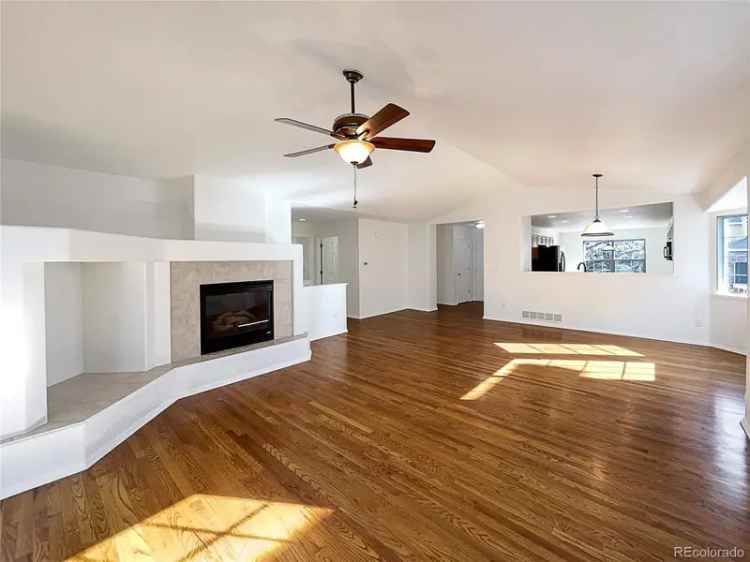 Single-family house For Sale in 445, Tumbleweed Drive, Brighton, Colorado