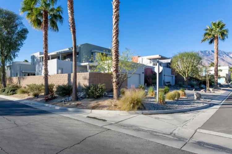 Single-family house For Sale in 4962, Frey Way, Palm Springs, California