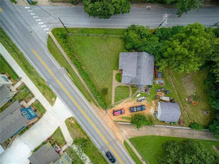 Single-family house For Sale in 1625, East Mission Boulevard, Fayetteville, Arkansas