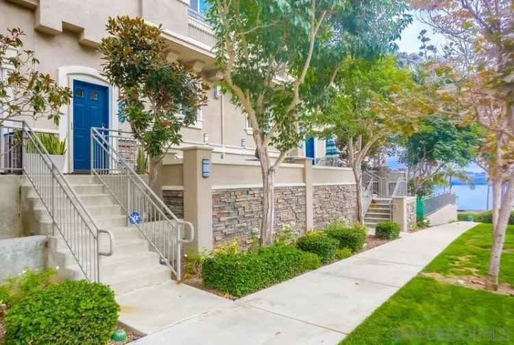 Single-family house For Sale in Carlsbad, California