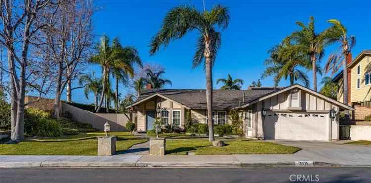 Single-family house For Sale in 6095, Calle Entrada, Yorba Linda, California