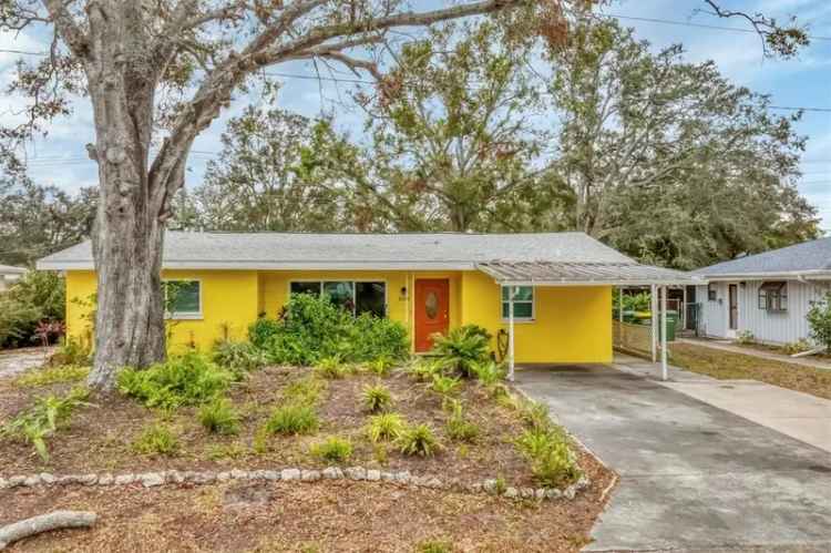 Multi-family house For Sale in 3266, Jolson Drive, Sarasota, Florida