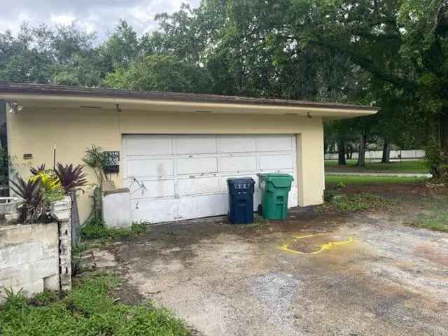 Single-family house For Sale in 8445, Southwest 110th Street, Kendall, Florida