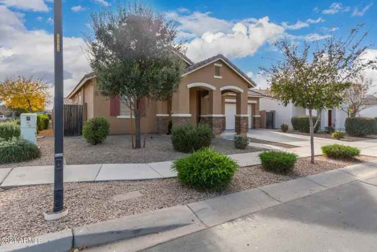 Single-family house For Sale in 22493, East Camina Plata, Queen Creek, Arizona