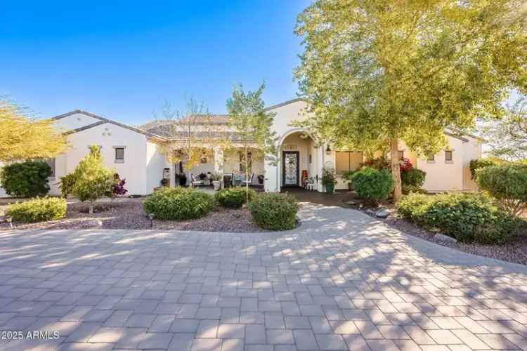 Single-family house For Sale in 28821, North Ashbrook Lane, Queen Creek, Arizona