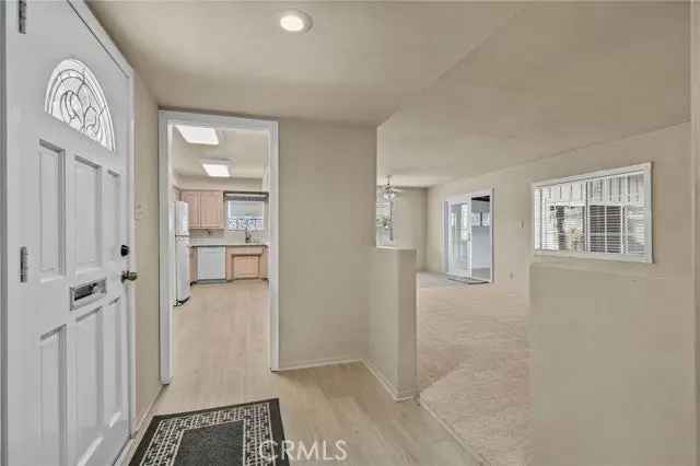 Single-family house For Sale in 2125, West Valley Place, Anaheim, California