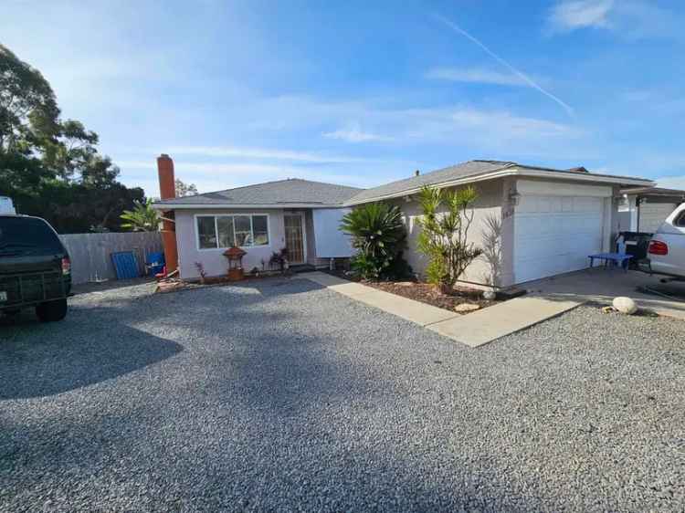 Single-family house For Sale in 1434, Carly Court, San Diego, California