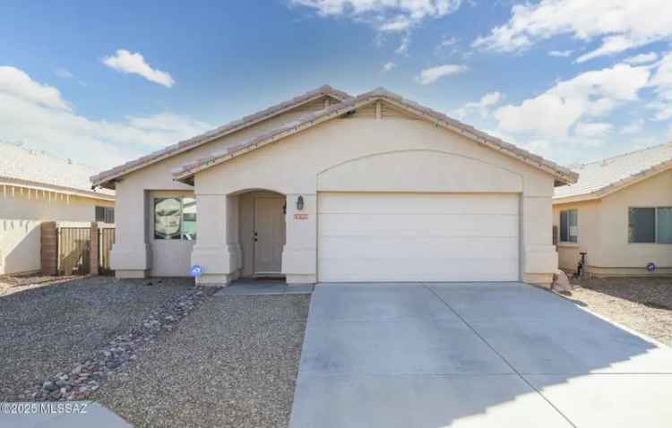 Single-family house For Sale in 10394, East Avalon Park Street, Tucson, Arizona