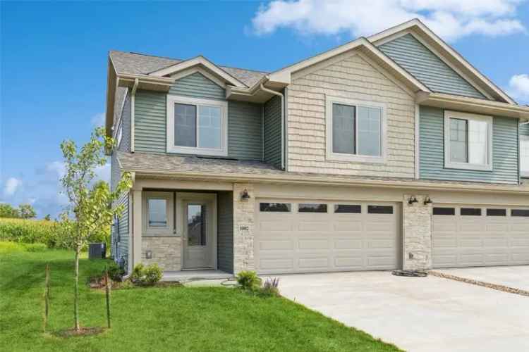 Condo For Sale in Solon, Iowa