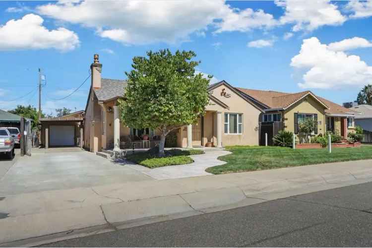 Multi-family house For Sale in Lodi, California