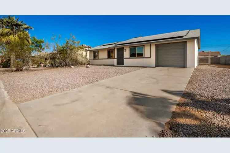 Single-family house For Sale in 1993, South Buena Vista Drive, Apache Junction, Arizona