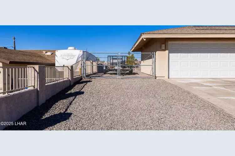 Single-family house For Sale in 3493, Bluegrass Drive, Lake Havasu City, Arizona