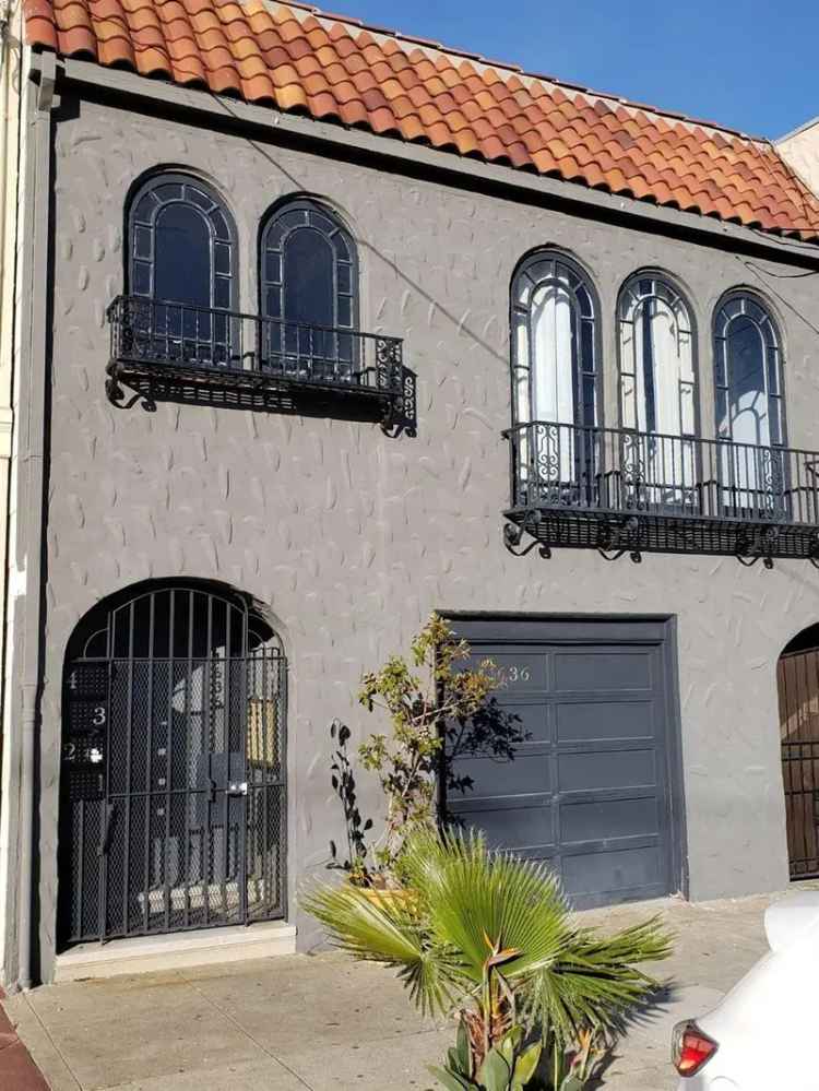 Multi-family house For Sale in 1636, Revere Avenue, San Francisco, California