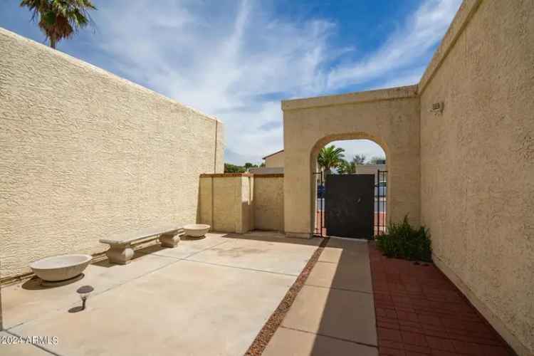 Single-family house For Sale in 4760, West Wahalla Lane, Glendale, Arizona