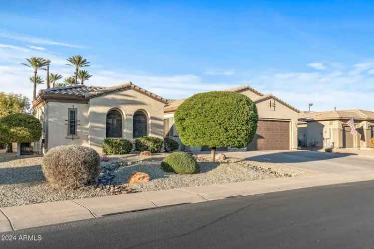 Single-family house For Sale in 20064, North Rawhide Way, Surprise, Arizona