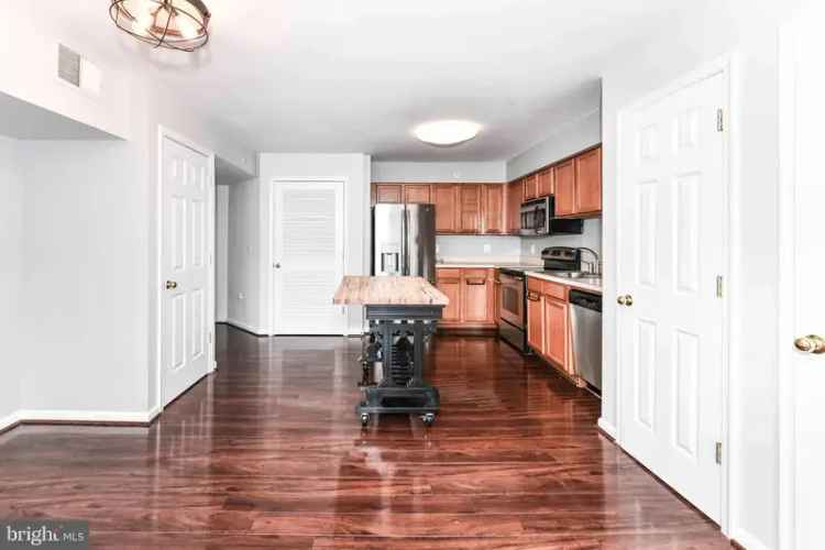 3-Bedroom Condo in Arlington Near Columbia Pike