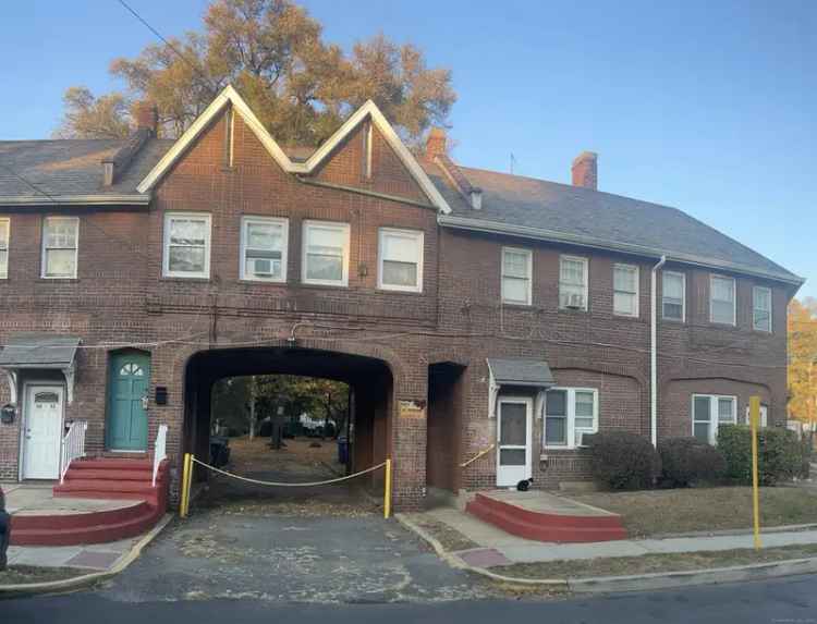 Condo For Sale in Bridgeport, Connecticut