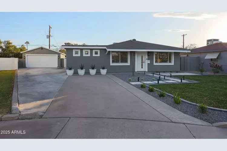 Single-family house For Sale in 2329, East Turney Avenue, Phoenix, Arizona