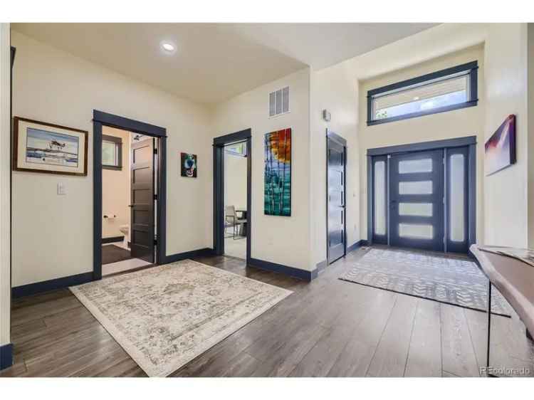 Single-family house For Sale in 2901, South Bellaire Street, Denver, Colorado