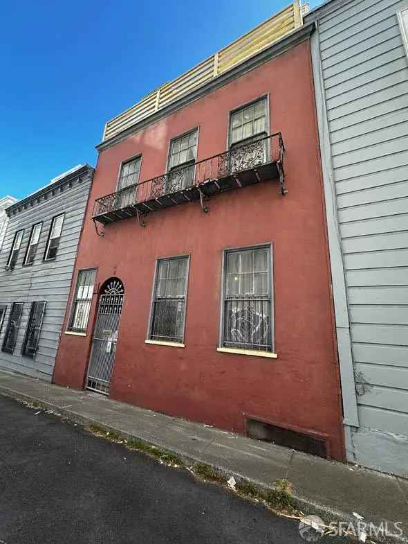 Multi-family house For Sale in San Francisco, California