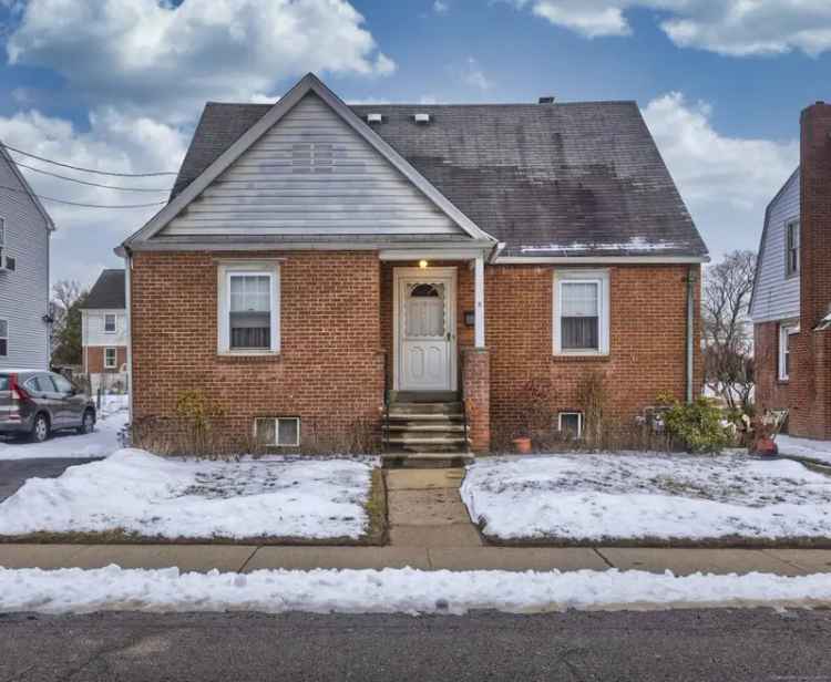 Single-family house For Sale in 8, Summer Street, Enfield, Connecticut