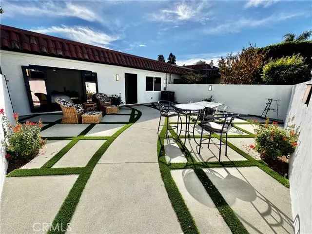 Single-family house For Sale in 80, Seton Road, Irvine, California