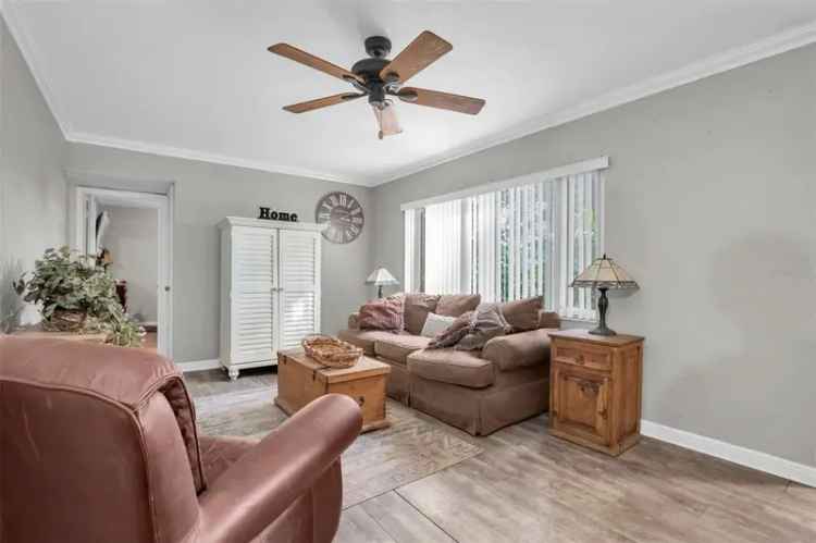 Single-family house For Sale in 5129, 11th Avenue North, Saint Petersburg, Florida