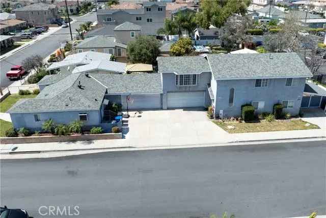 Multi-family house For Sale in 4891, Grace Avenue, Cypress, California