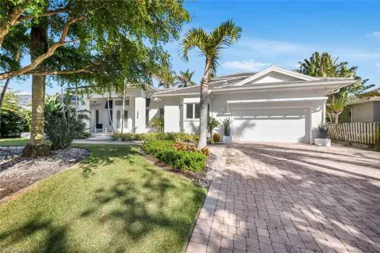 Single-family house For Sale in 405, Rudder Road, Naples, Florida