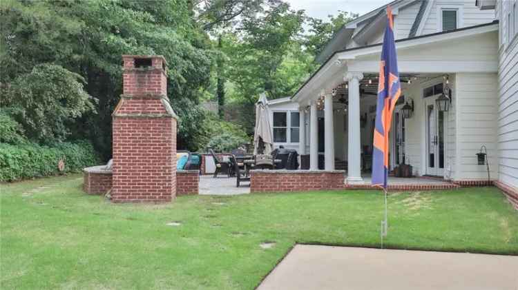 Single-family house For Sale in 370, East Thach Avenue, Auburn, Alabama