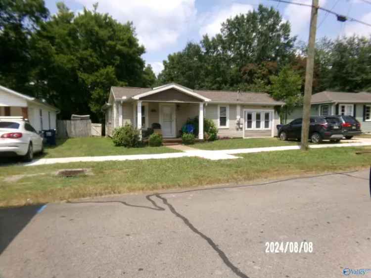 Single-family house For Sale in Huntsville, Alabama