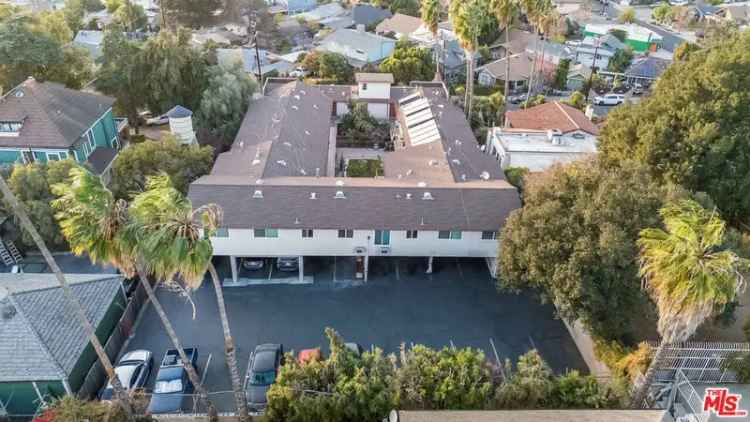 Multi-family house For Sale in 5670, Ash Street, Los Angeles, California