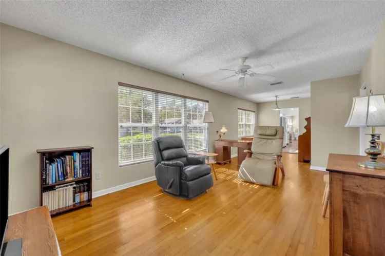 Single-family house For Sale in Orlando, Florida