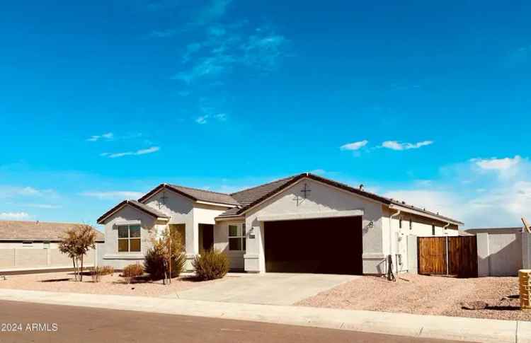 Single-family house For Sale in 18195, North San Juan Street, Maricopa, Arizona