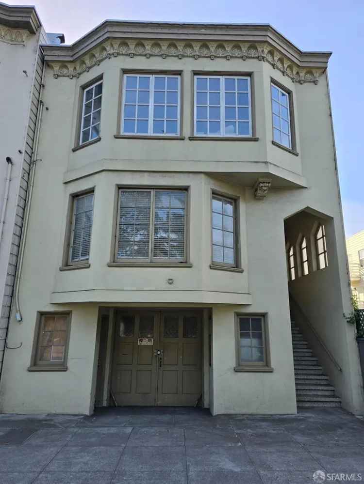 Multi-family house For Sale in San Francisco, California