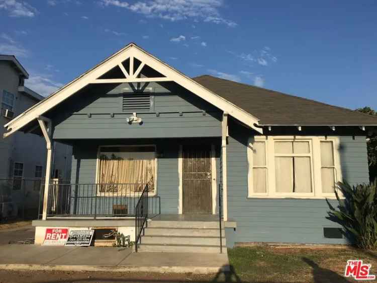 Multi-family house For Sale in Los Angeles, California