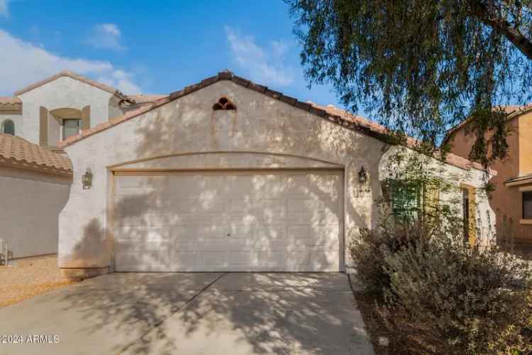 Single-family house For Sale in 43842, West Elizabeth Avenue, Maricopa, Arizona