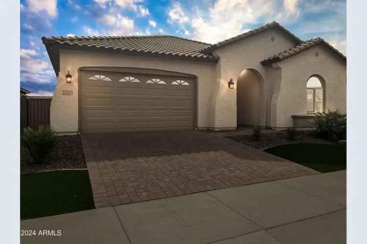 Single-family house For Sale in 15963, West Montana De Oro Drive, Surprise, Arizona